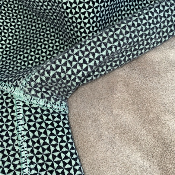 Lululemon Scuba hoodie - Picture 5 of 6